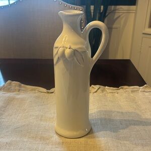 Williams Sonoma White Olive Oil Dispenser